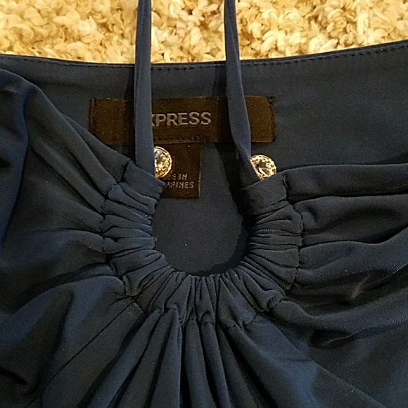 Top - Picture 2 of 3